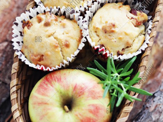 Bread Machine Recipes for Apple Lovers: Crafting Delicious Apple Bread at Home